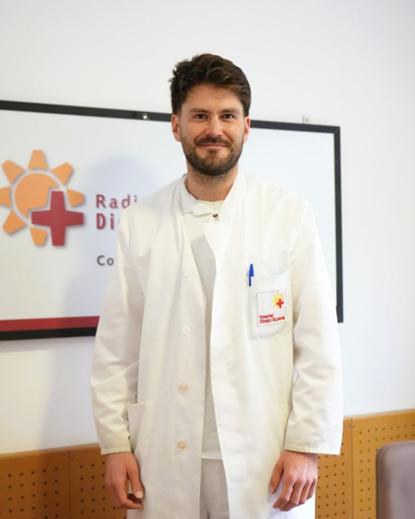 DR. ELIAS 3
